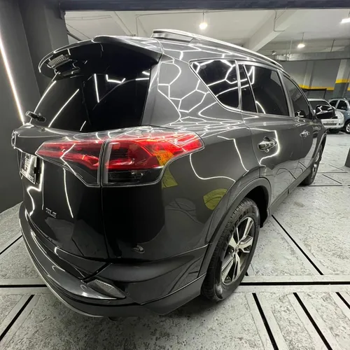 Toyota RAV4 XLE 2016 Gris Caracas