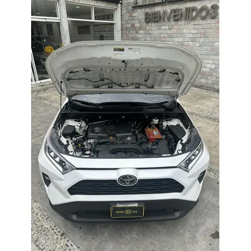 Toyota RAV4 XLE 2019 Blanco Caracas