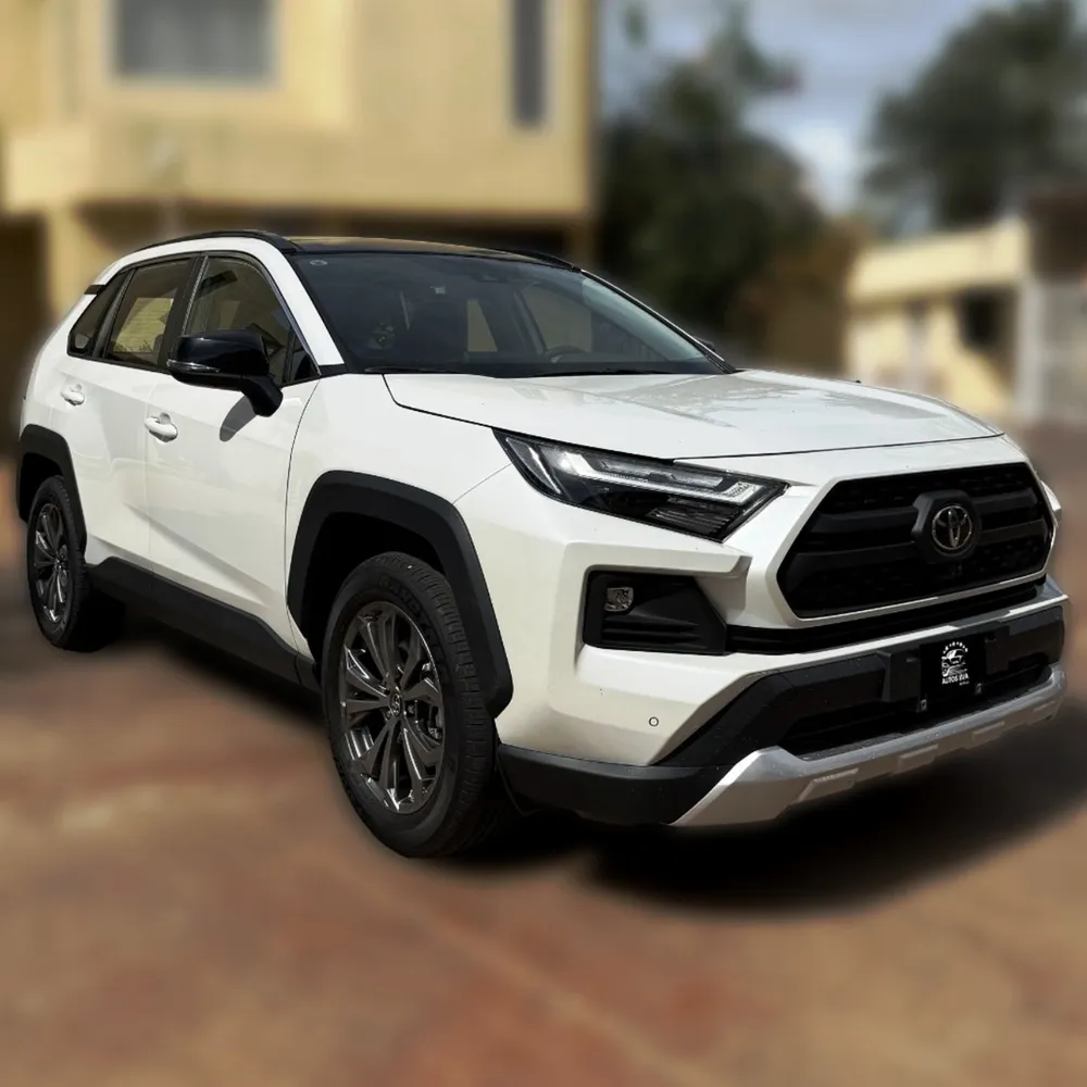 Toyota RAV4 XLE 2025 Blanco Caracas