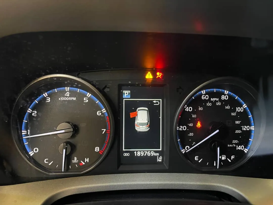 Toyota Rav4 LS 2018 Negro Caracas