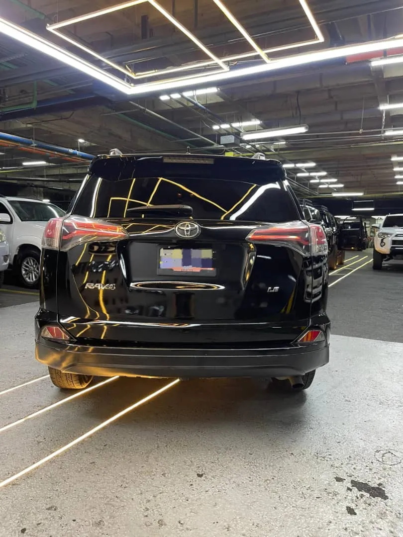 Toyota Rav4 LS 2018 Negro Caracas