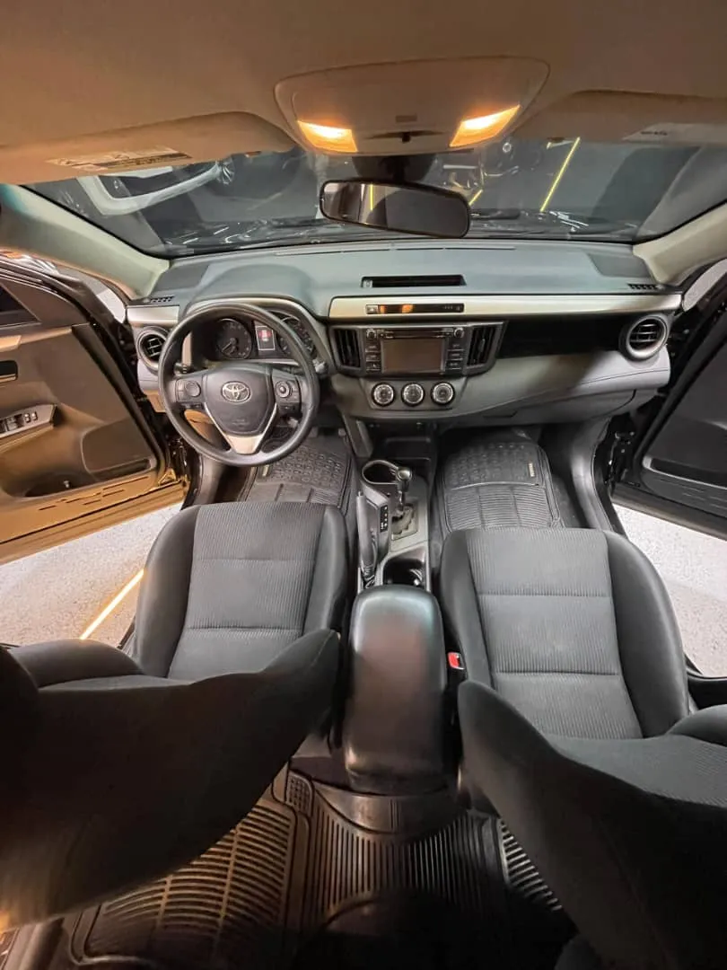 Toyota Rav4 LS 2018 Negro Caracas