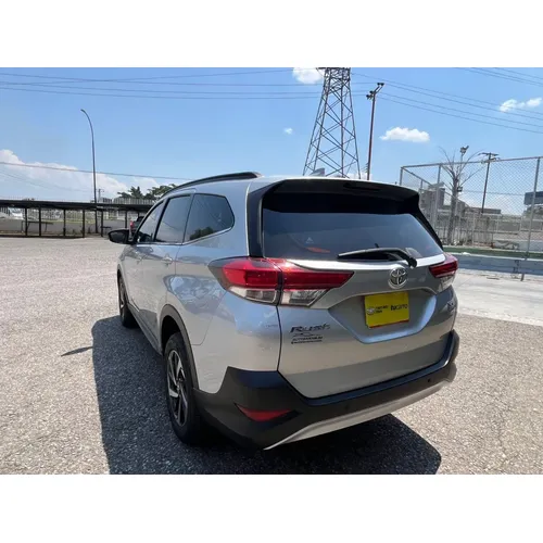 Toyota Rush 2020 Plateado Valencia