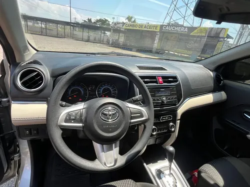 Toyota Rush 2020 Plateado Valencia
