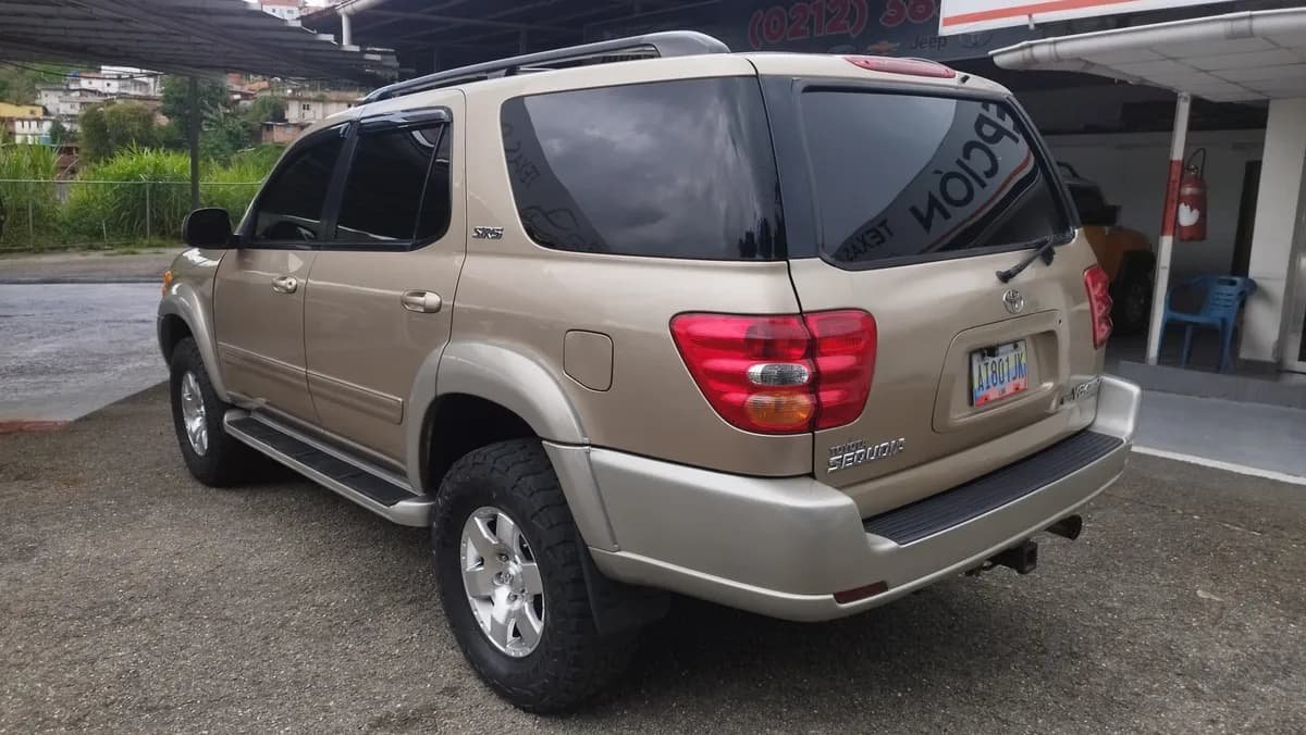 Toyota Seguoia Awd Automático 2002 Dorado