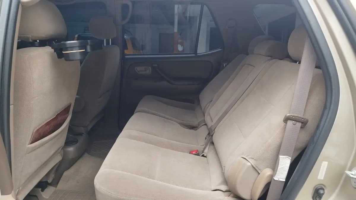 Toyota Seguoia Awd Automático 2002 Dorado