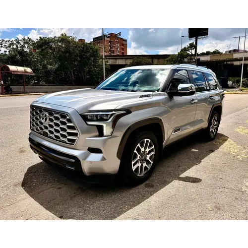 Toyota Sequoia 2025 Plateado Caracas