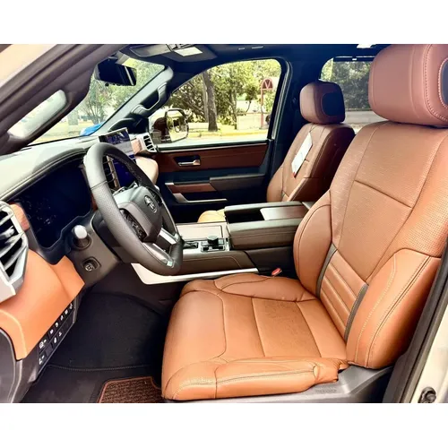 Toyota Sequoia 2025 Plateado Caracas