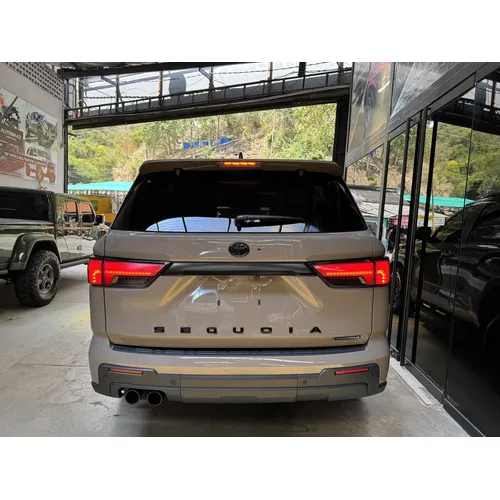 Toyota Sequoia 2025 Marrón Caracas