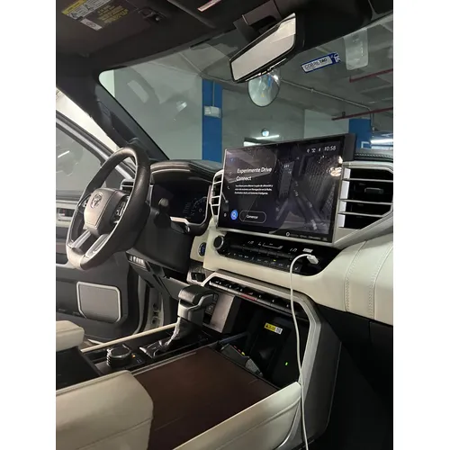 Toyota Sequoia 2023 Blanco Caracas