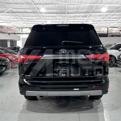 Toyota Sequoia 2026 Negro Caracas