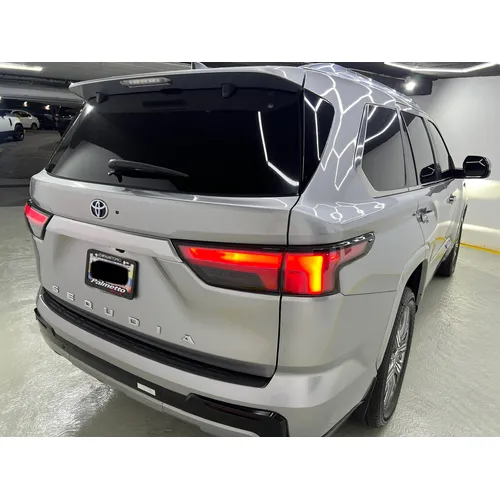 Toyota Sequoia Capstone 2024 Gris Ciudad Guayana