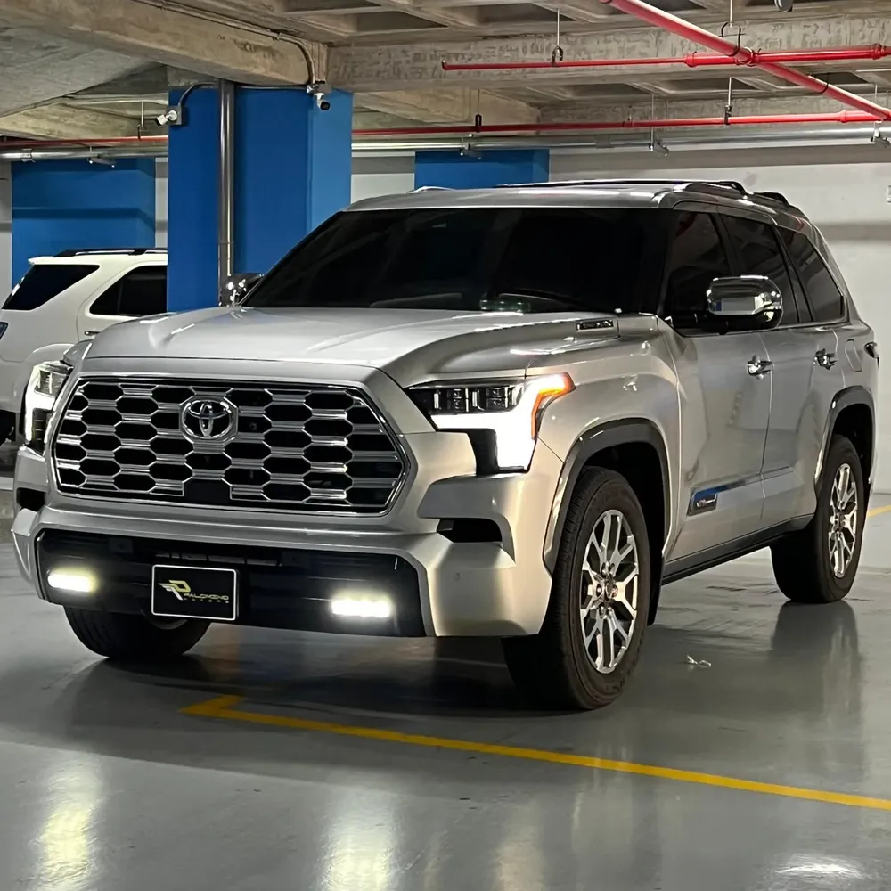 Toyota Sequoia Capstone 2024 Gris Ciudad Guayana
