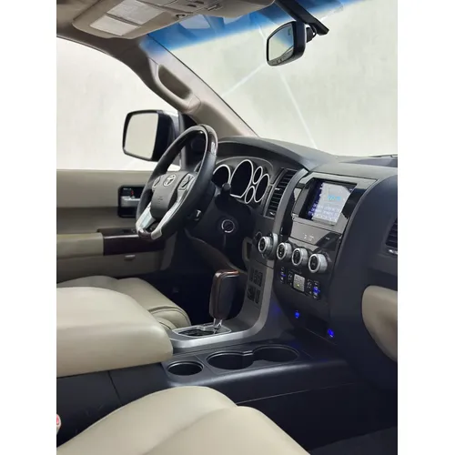 Toyota Sequoia 2015 Negro Caracas
