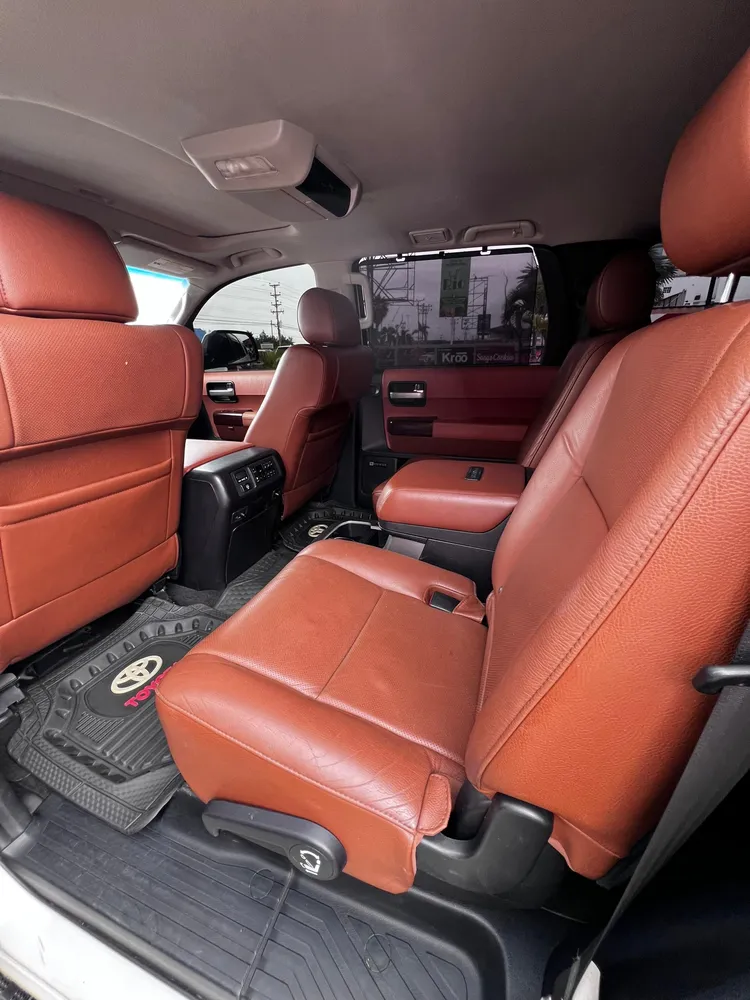 Toyota Sequoia Platinum 2017 Blanco Lechería