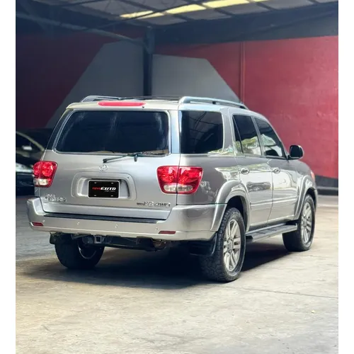 Toyota Sequoia SR5 2007 Gris Caracas