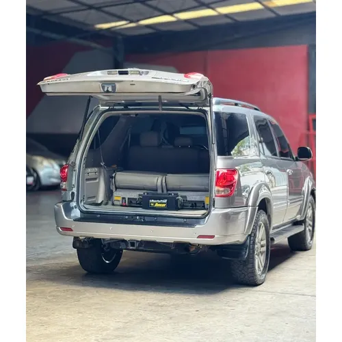 Toyota Sequoia SR5 2007 Gris Caracas