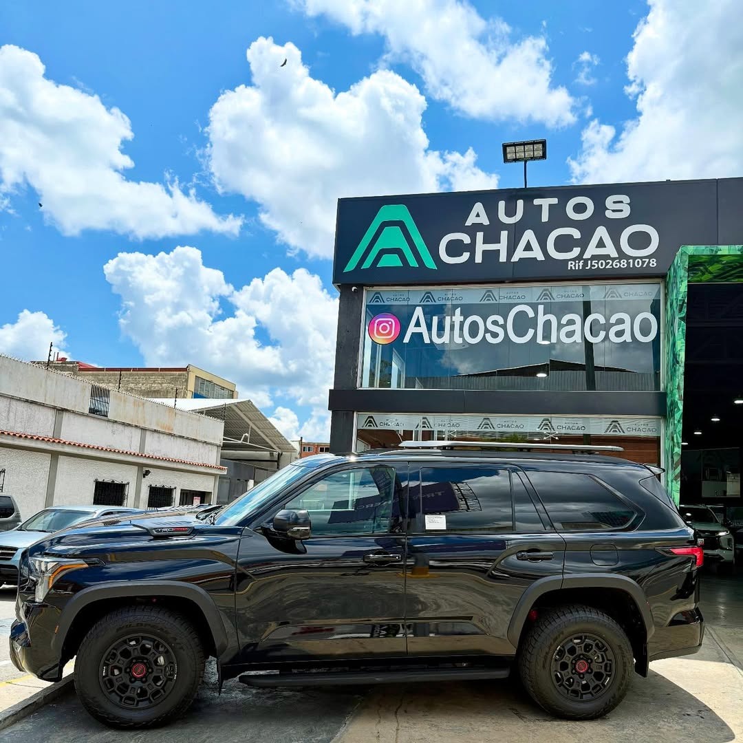 Toyota Sequoia 2026 Negro Caracas