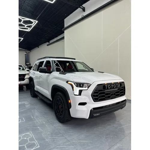 Toyota Sequoia TRD PRO 2026 Blanco Caracas