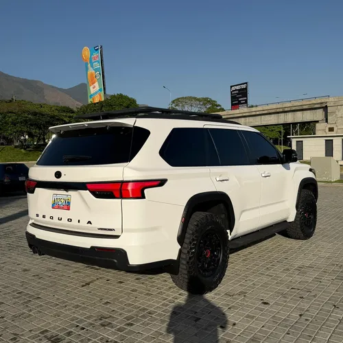 Toyota Sequoia TRD PRO 2025 Blanco Caracas