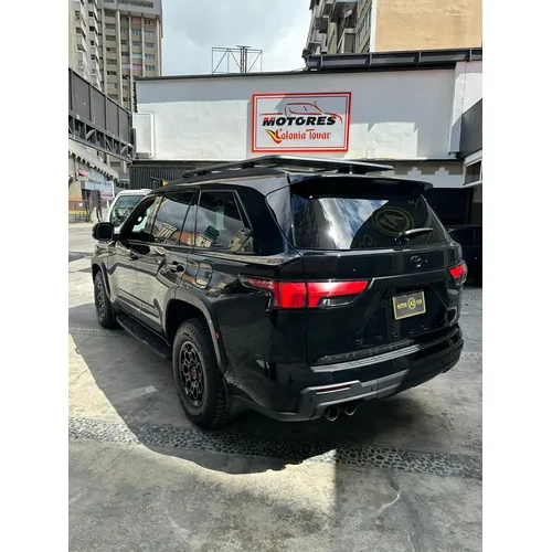 Toyota Sequoia TRD PRO 2026 Negro Caracas
