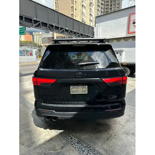 Toyota Sequoia TRD PRO 2026 Negro Caracas