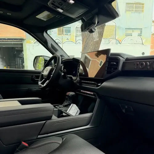 Toyota Sequoia TRD PRO 2026 Negro Caracas