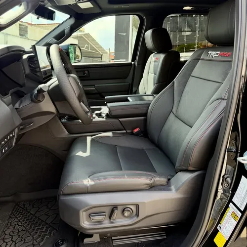 Toyota Sequoia TRD PRO 2026 Negro Caracas