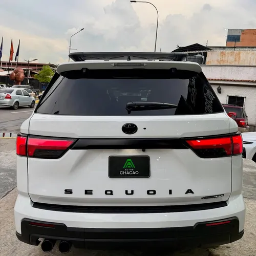 Toyota Sequoia TRD PRO 2025 Blanco Caracas