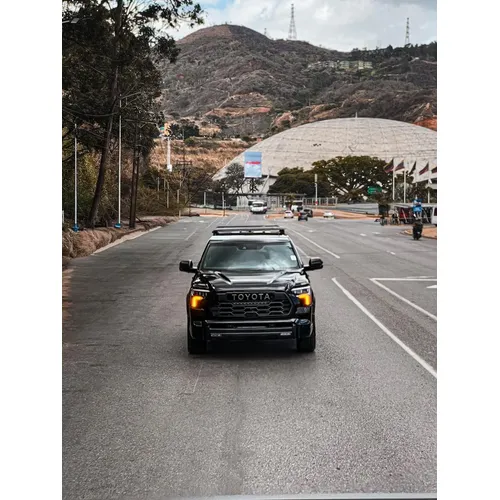 Toyota Sequoia TRD PRO 2026 Negro Caracas