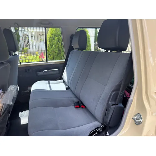 Toyota Land Cruiser 76 2020 Beige Caracas