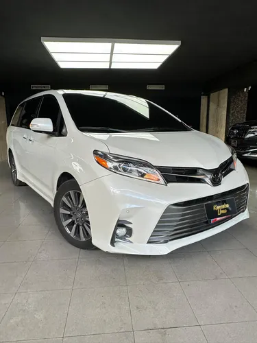 Toyota Sienna 2020 Blanco Caracas