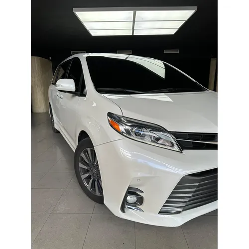 Toyota Sienna 2020 Blanco Caracas