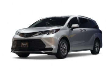 Toyota Sienna 2021 plata1