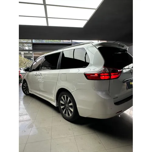 Toyota Sienna 2020 Blanco Caracas