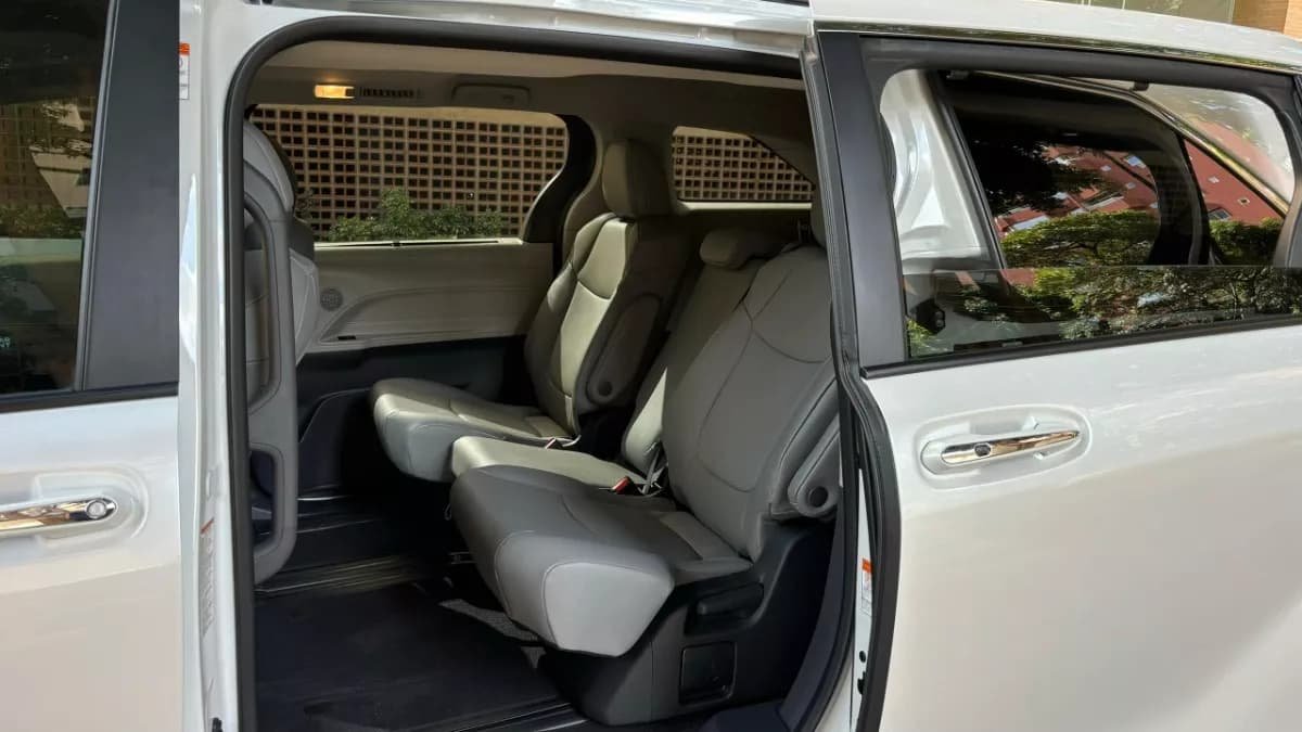 Toyota Sienna XSE Hybrid Modelo 2023 Blanco