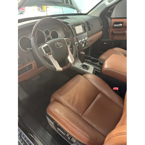 Toyota Sequoia 2016 Negro Caracas