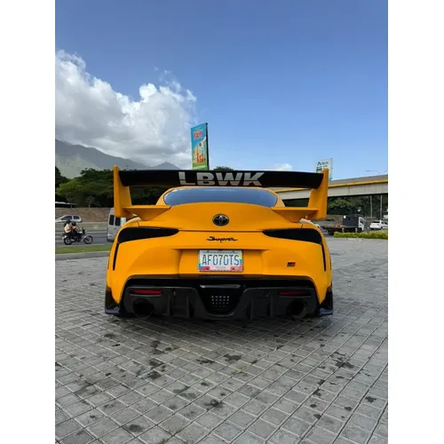 Toyota Supra 2022 Amarillo Caracas