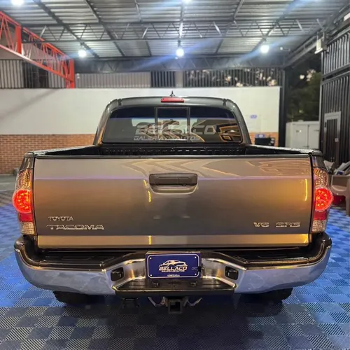 Toyota Tacoma 2014 Gris Caracas