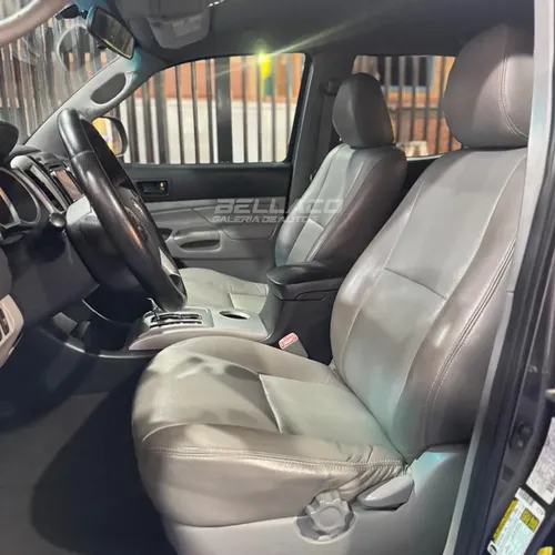 Toyota Tacoma 2014 Gris Caracas