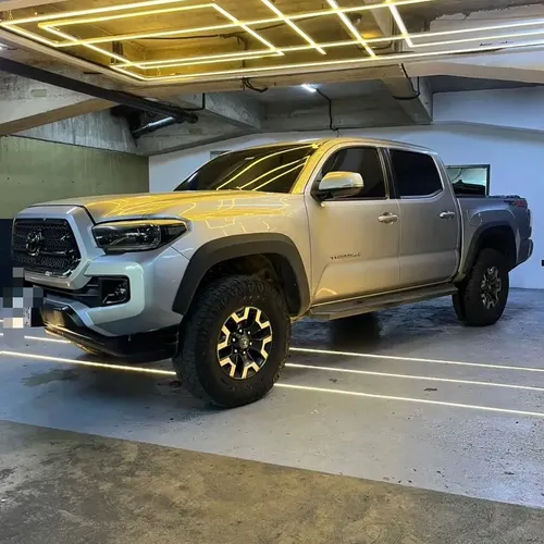 Toyota Tacoma 2017 Plateado Caracas