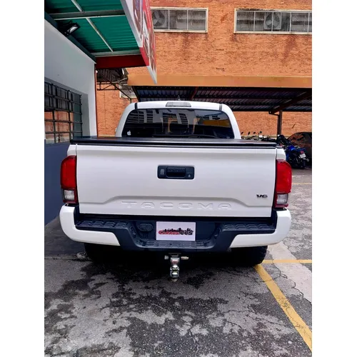 Toyota Tacoma TRD Sport 2018 Blanco Caracas