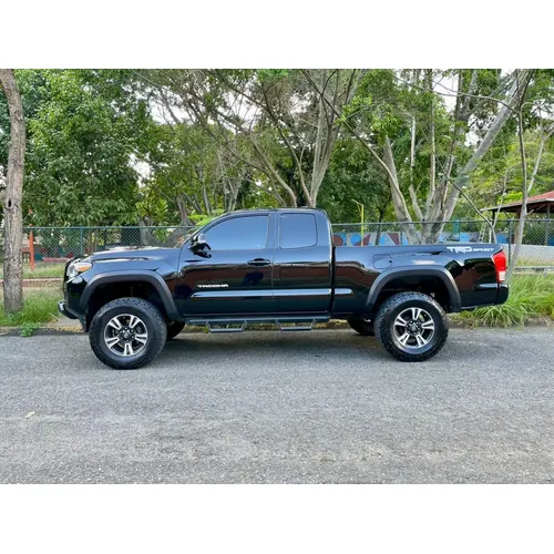Toyota Tacoma 2016 Negro Caracas