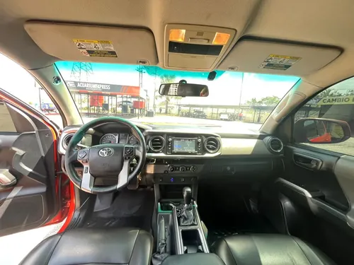 Toyota Tacoma 2016 Naranja Valencia