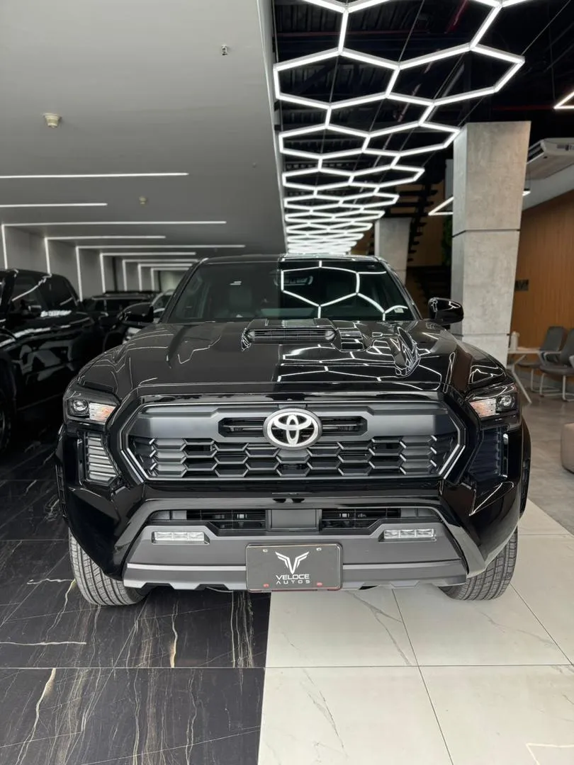 Toyota Tacoma TRD Sport 2025 Negro Caracas