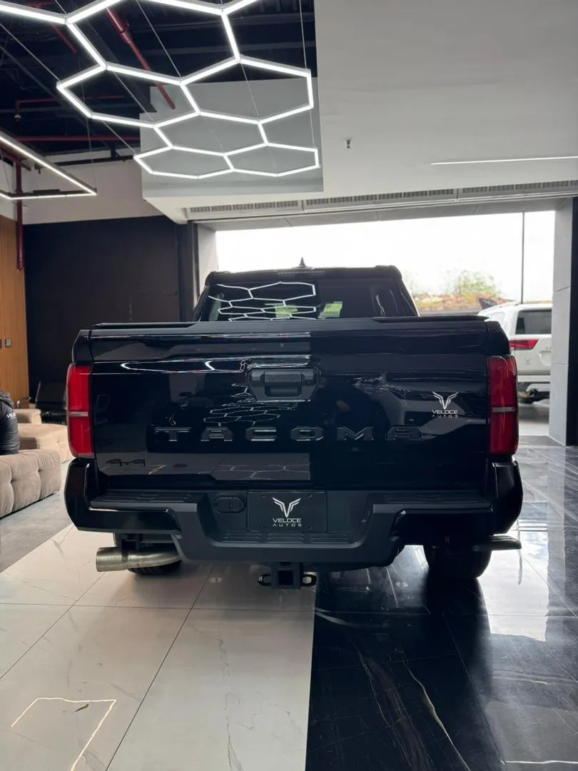 Toyota Tacoma TRD Sport 2025 Negro Caracas