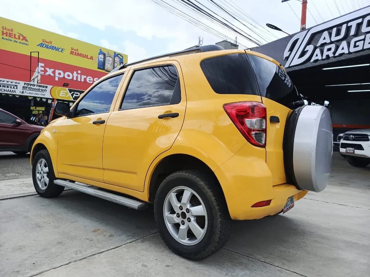 Daihatsu Terios BEGGO 2009 Amarillo