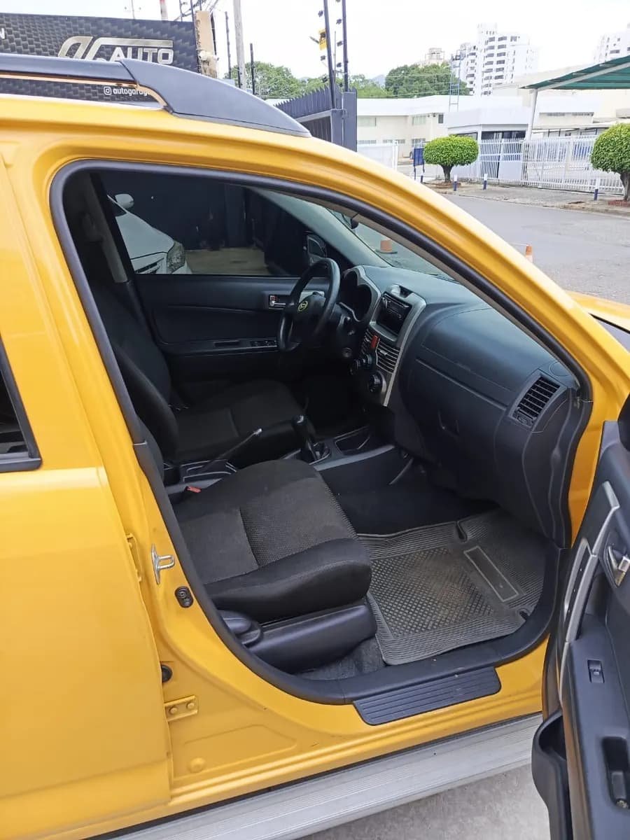 Daihatsu Terios BEGGO 2009 Amarillo