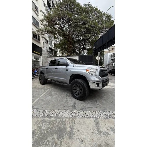 Toyota Tundra TRD 4X4 2017 Gris Caracas