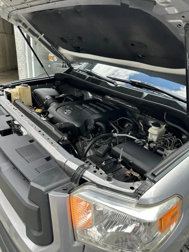 Toyota Tundra TRD 4X4 2017 Gris Caracas